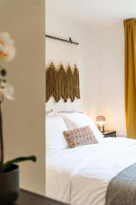 Chic 2-bedroom Haven In Appartement