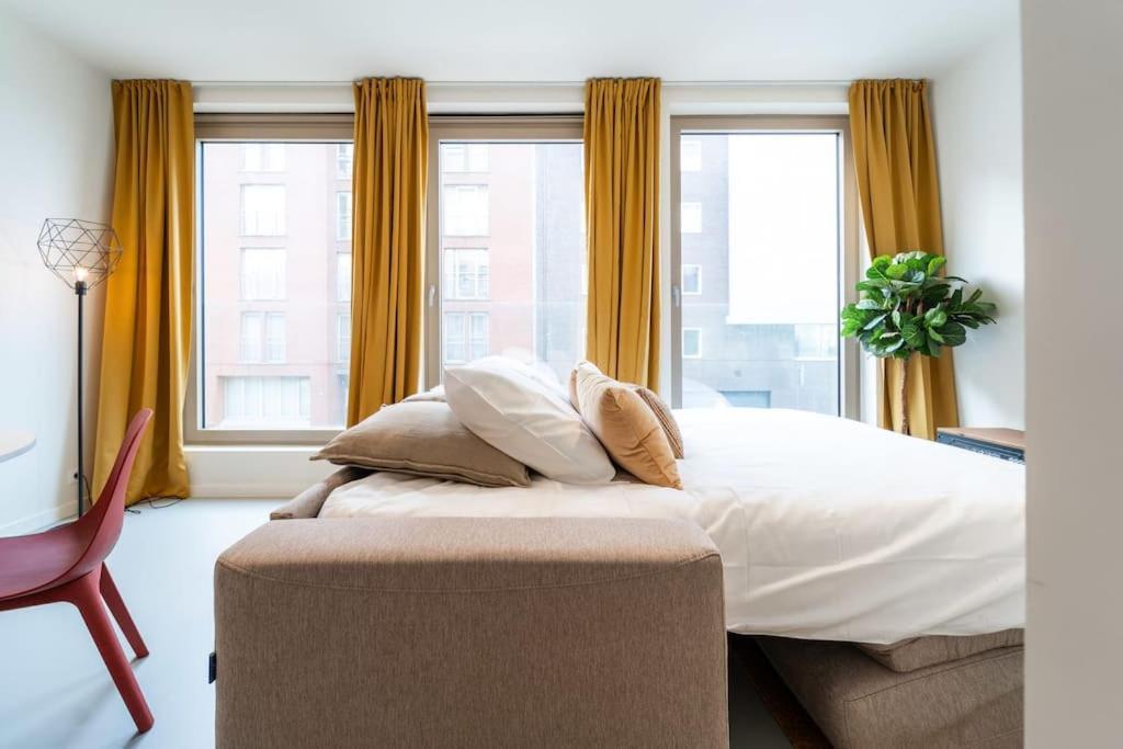 Chic 2-bedroom Haven In Appartement Antwerpen